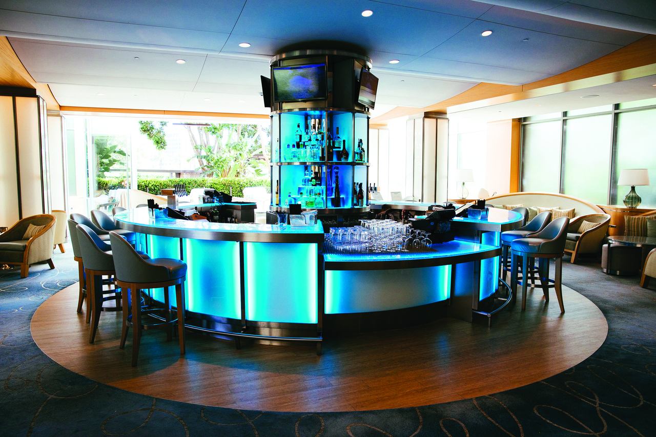 Aqua Lounge