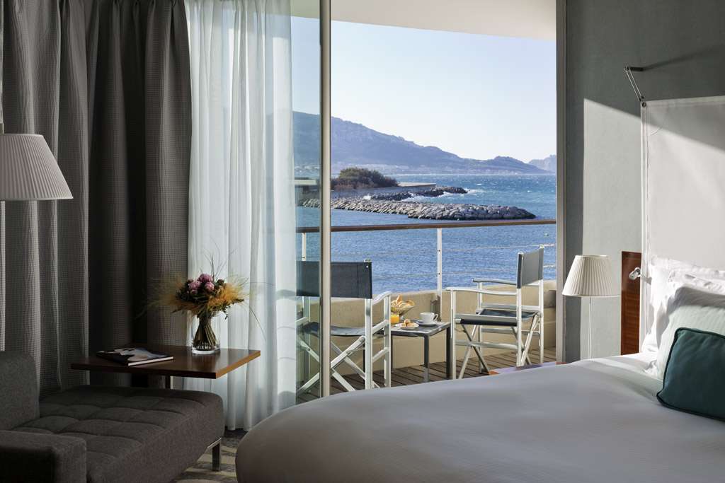 Pullman Marseille Palm Beach: De Luxe room with sea view