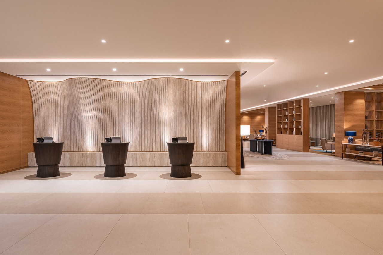 Hyatt Regency Lisbon lobby