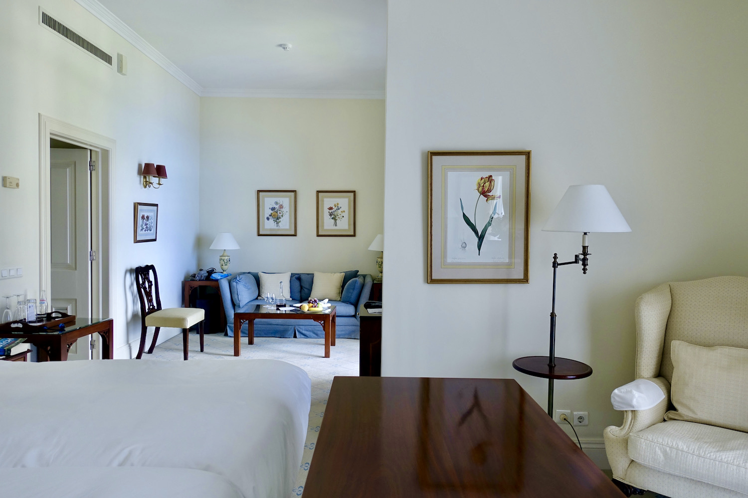 Belmond Reid’s Palace Madeira – https//www.thetravelmagazine.net/hotel-review-belmond-reids-palace-madeira/ A Serene Odyssey Through Atlantic Glamour and Timeless Charms