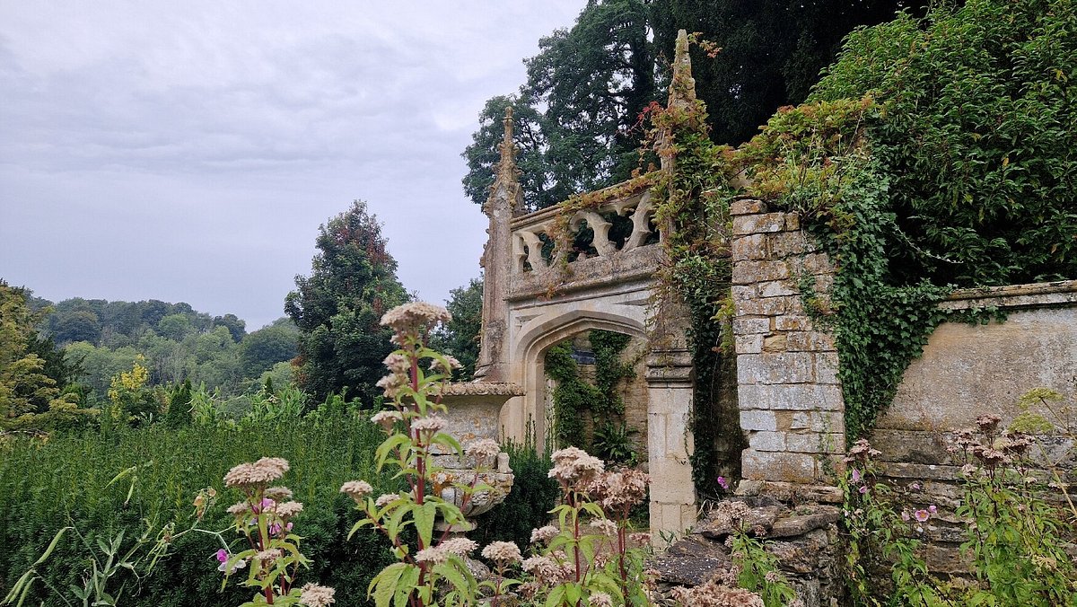 Manor House Wiltshire UK Hotel Review — https//www.thetravelmagazine.net/hotel-review-manor-house-wiltshire-uk/