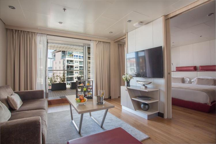 Sunborn Super Yacht Gibraltar – A Fleet of Quiet Luxury and Bold Horizons https//www.thetravelmagazine.net/hotel-review-sunborn-super-yacht-gibraltar/