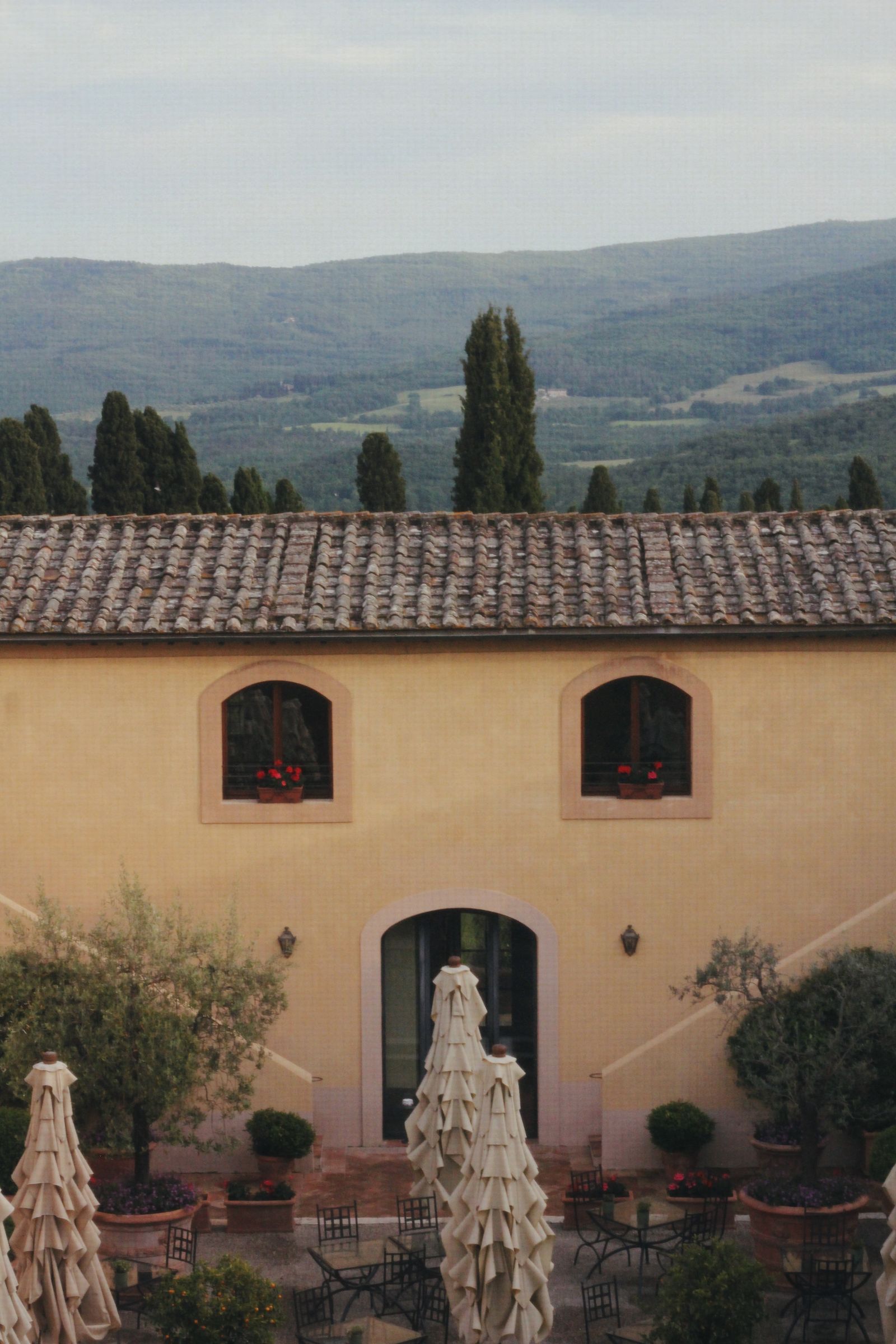 London to Venice Reimagined - A Luxurious Rail Odyssey with the Venice Simplon-Orient-Express https//www.thetravelmagazine.net/london-venice-venice-simplon-orient-express/